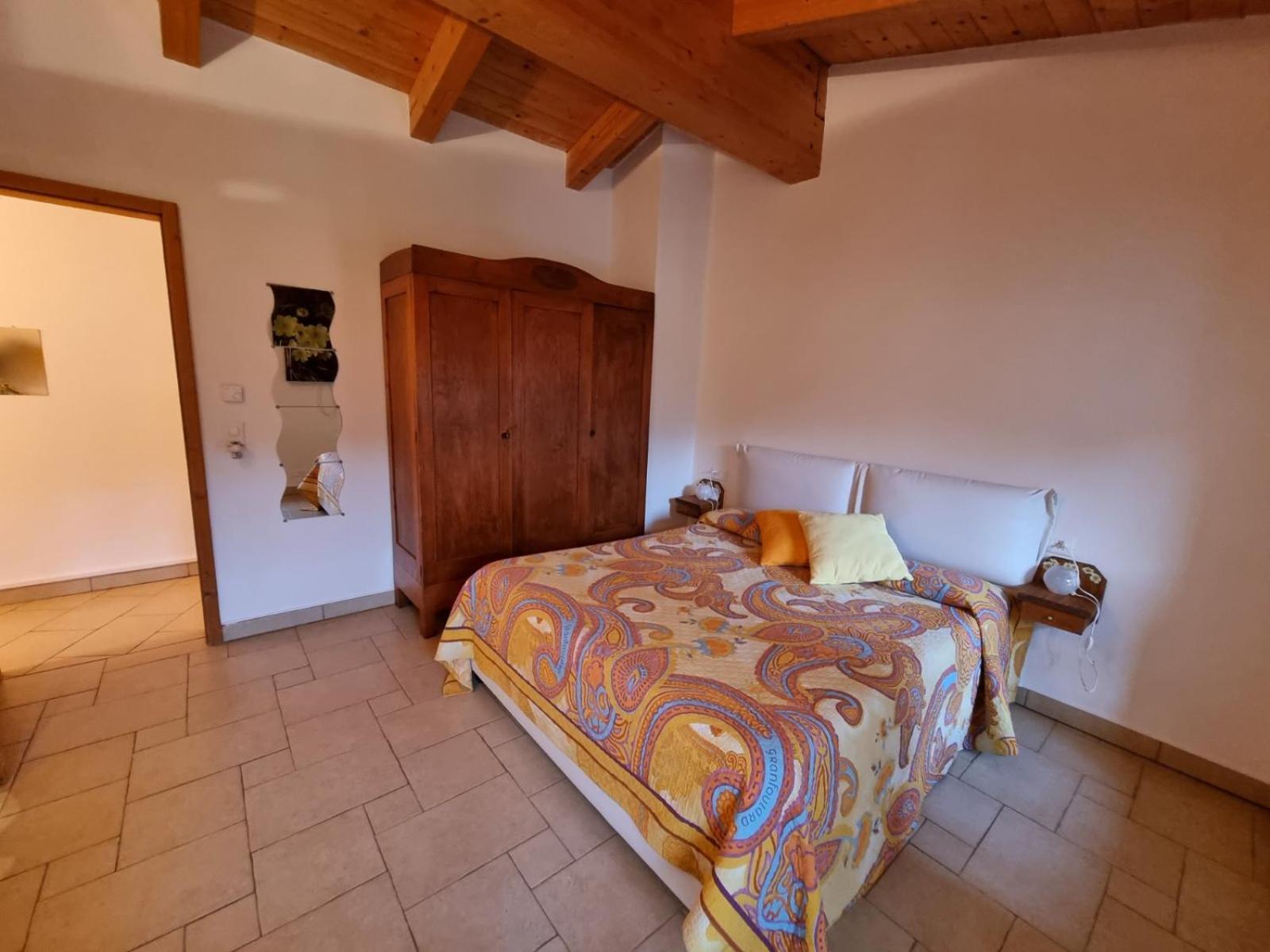 La Nave B&B Monteggio Phòng bức ảnh